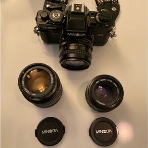 Minolta X-700 35mm CAMERA